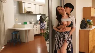 Nữa đêm con rể vào phòng mẹ vợ ngồi... sóc cu
